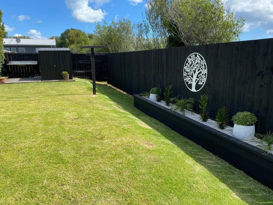 Whitianga Kiwi Bach Villa ภายนอก รูปภาพ